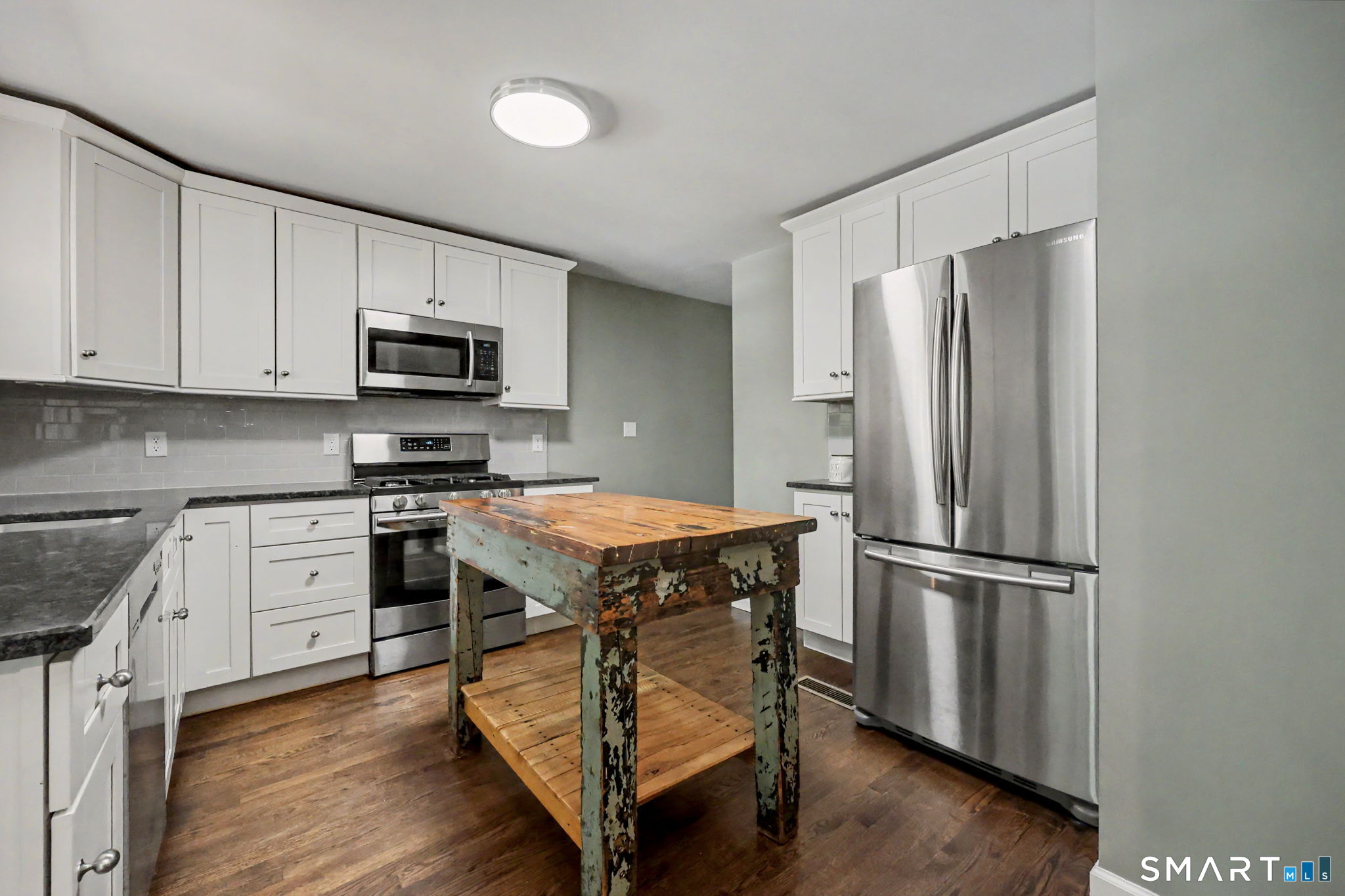 110 Lakeview Terrace New Haven CT 06515