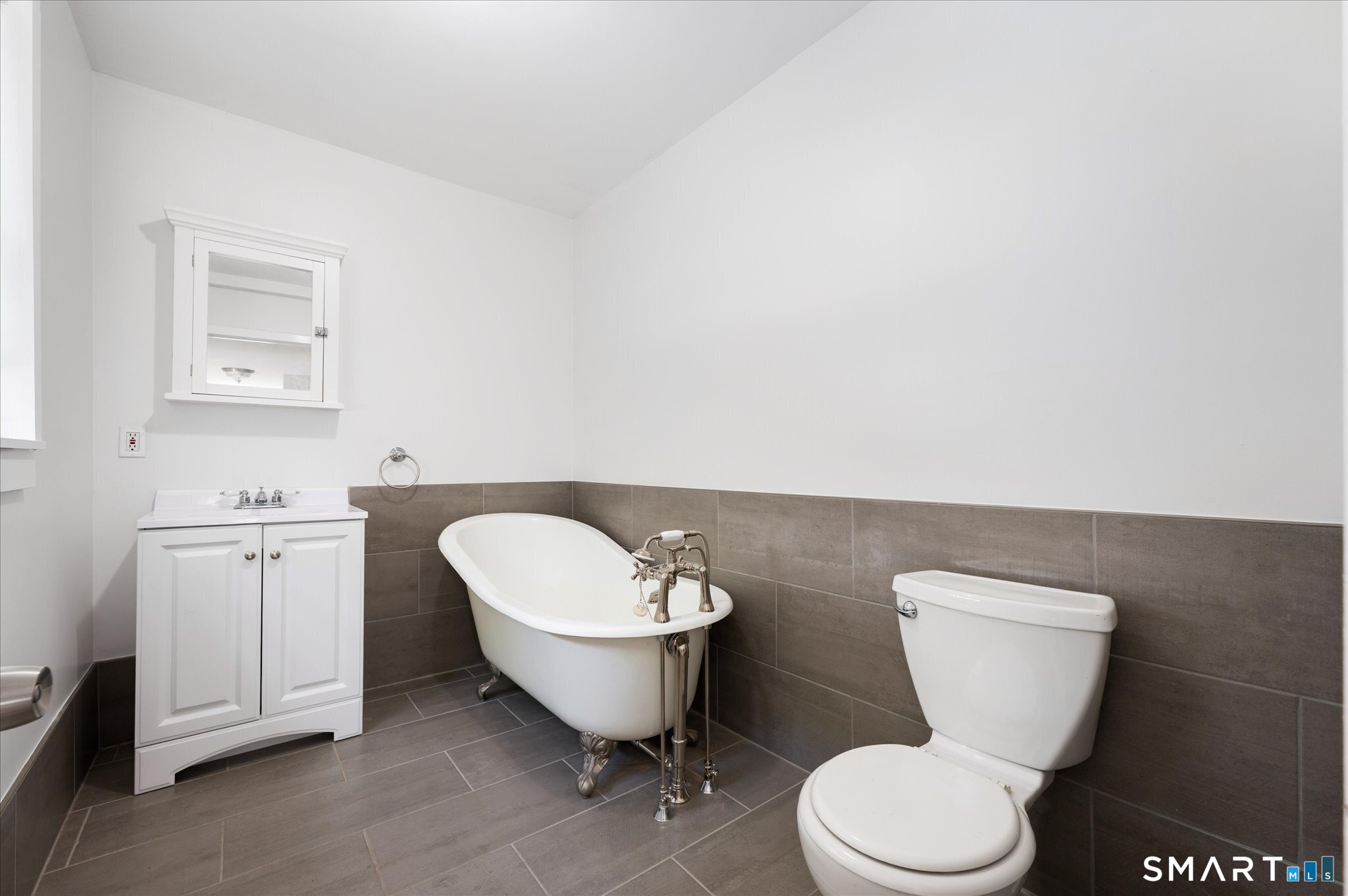40 Valley View Lane New Milford CT 06776