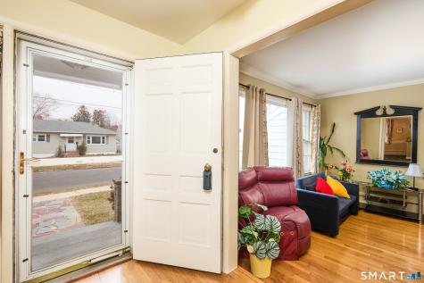 523 West Jackson Avenue Bridgeport CT 06604