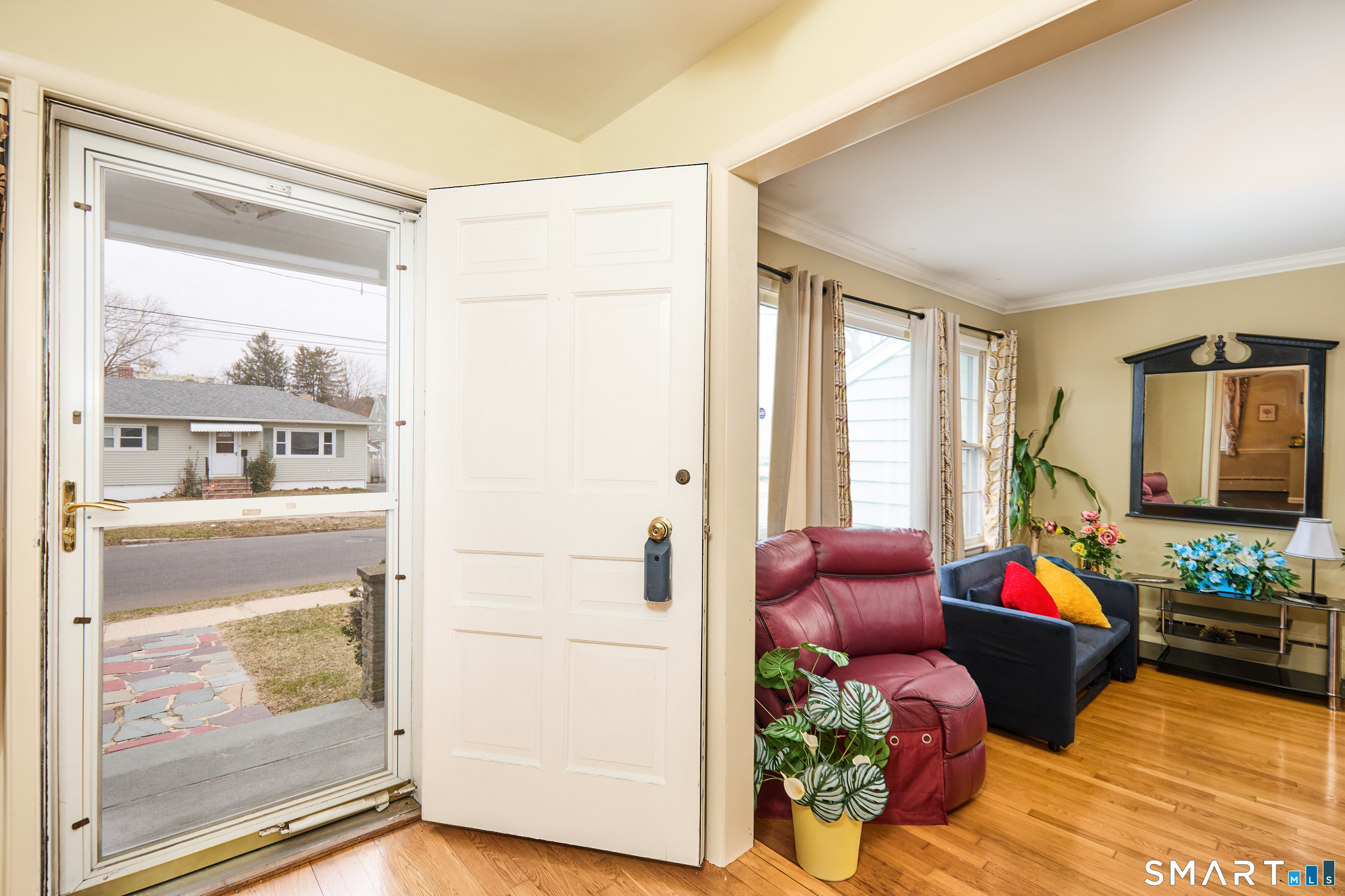 523 West Jackson Avenue Bridgeport CT 06604