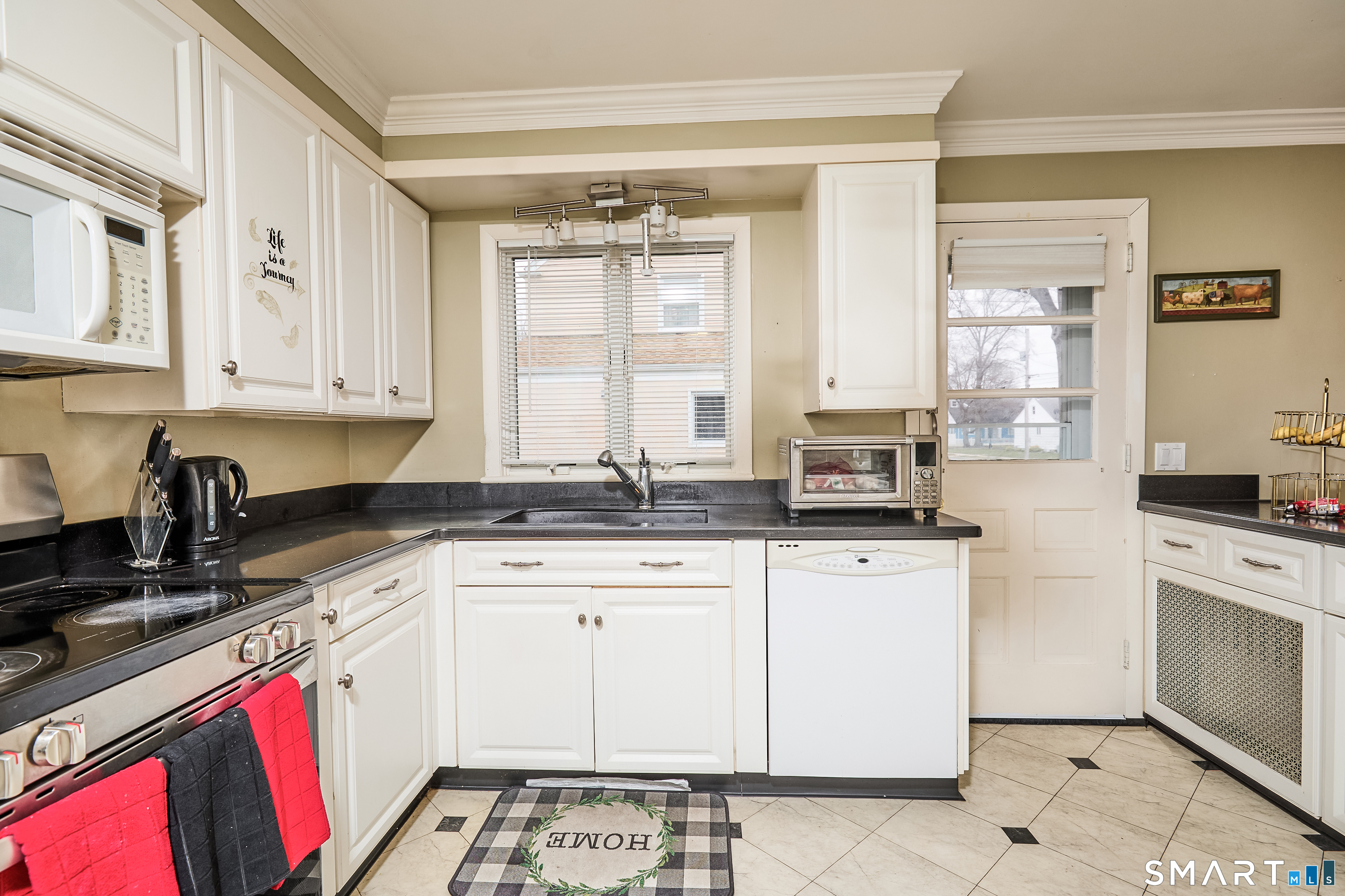 523 West Jackson Avenue Bridgeport CT 06604