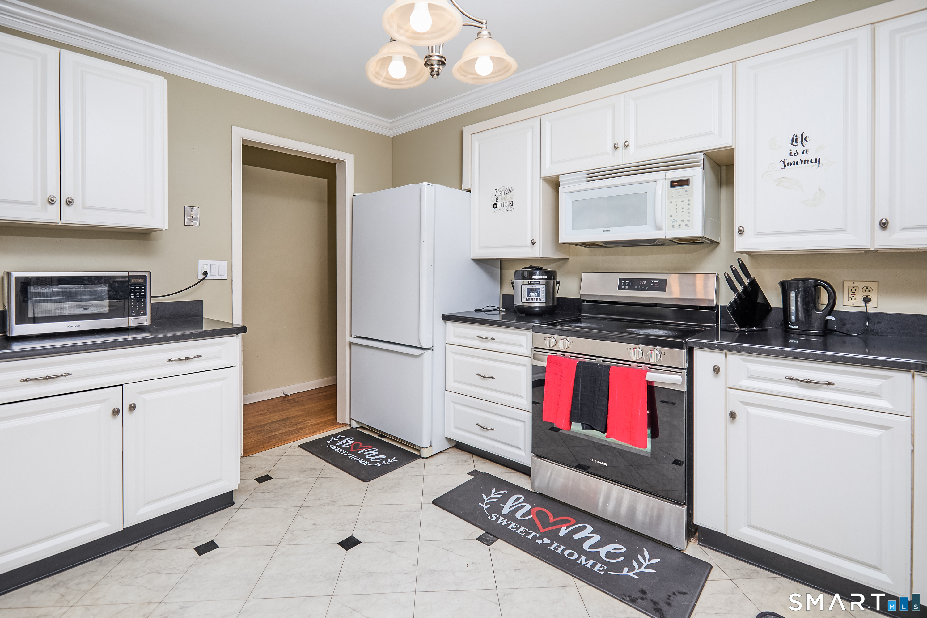 523 West Jackson Avenue Bridgeport CT 06604