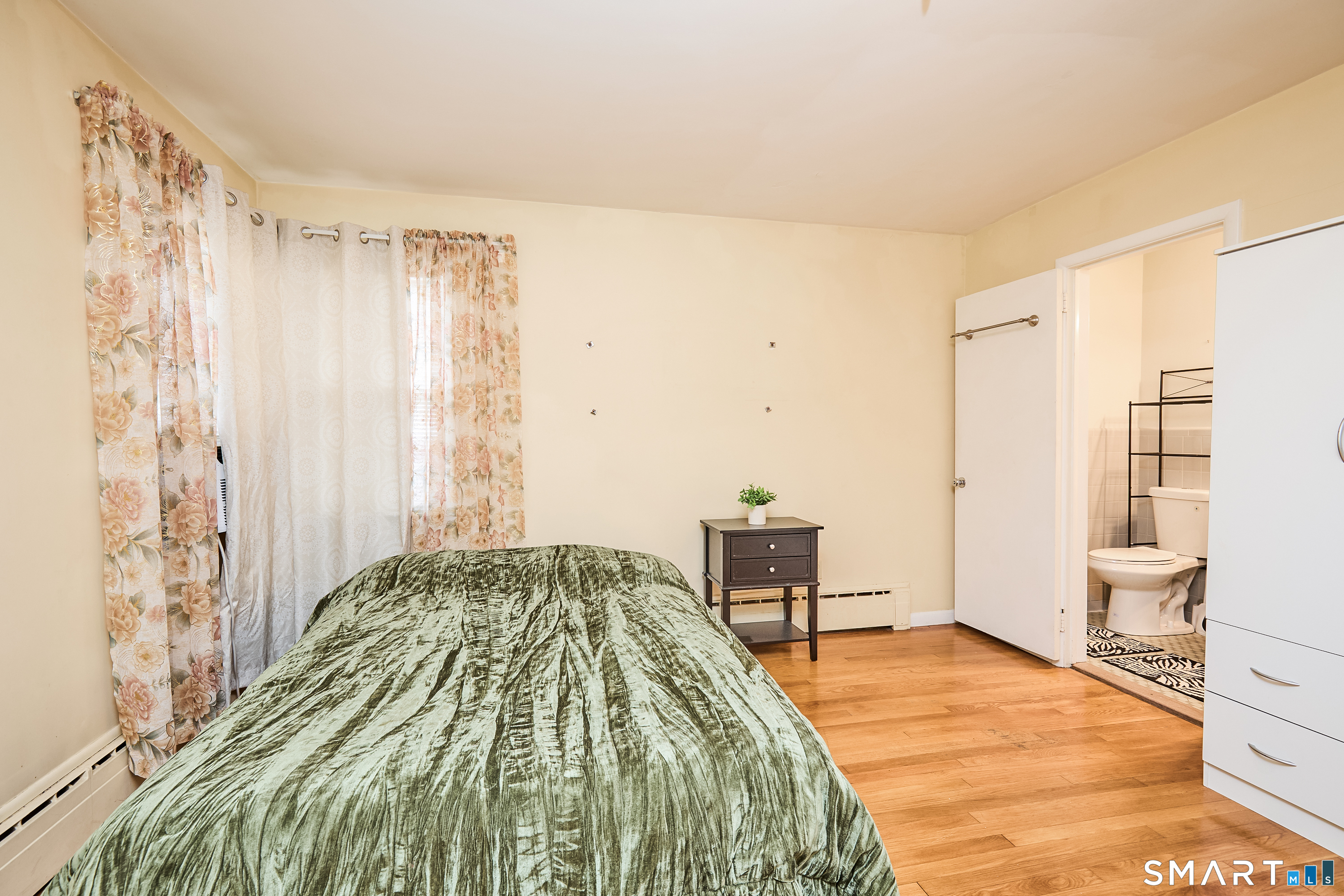 523 West Jackson Avenue Bridgeport CT 06604