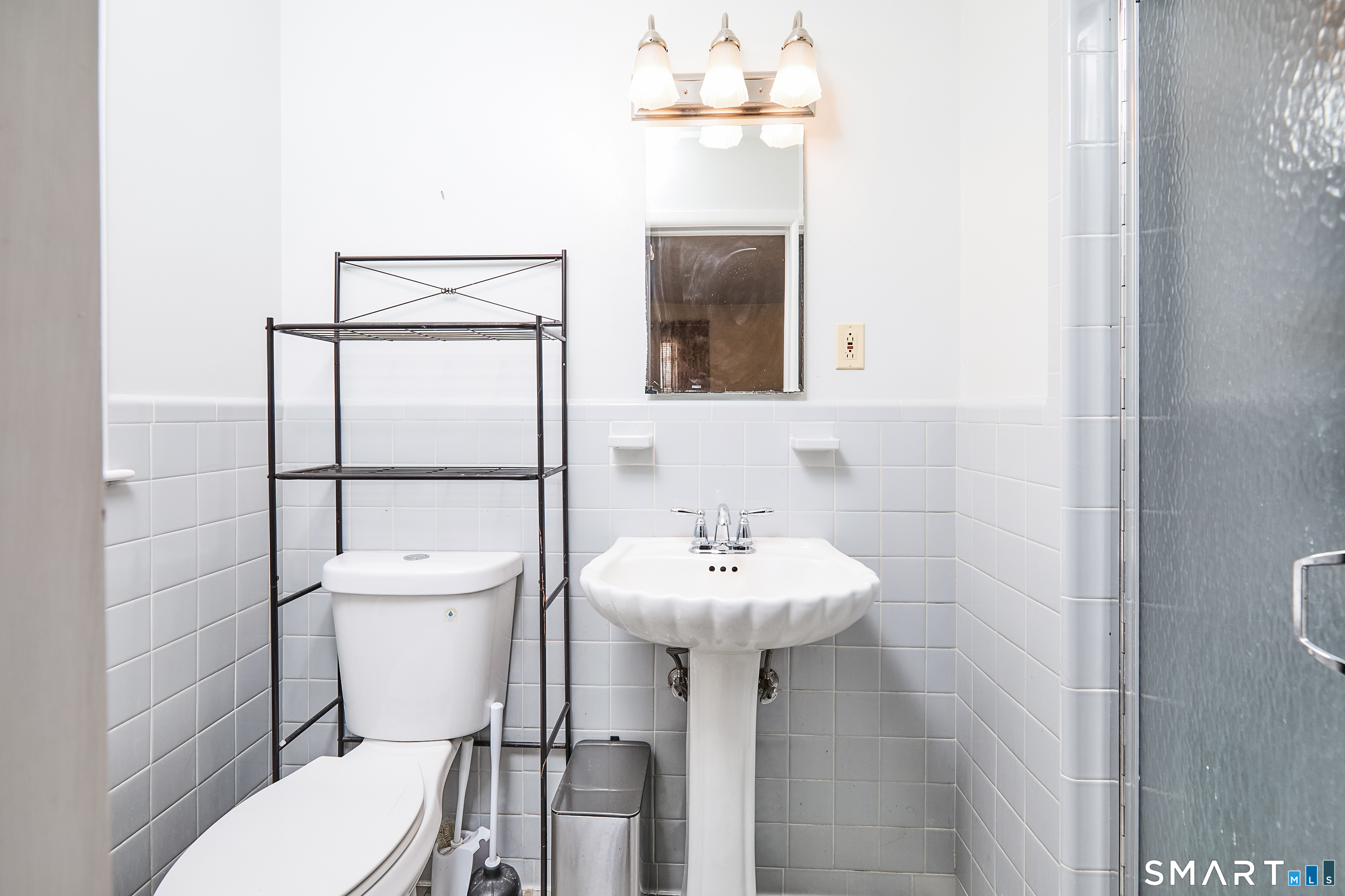 523 West Jackson Avenue Bridgeport CT 06604