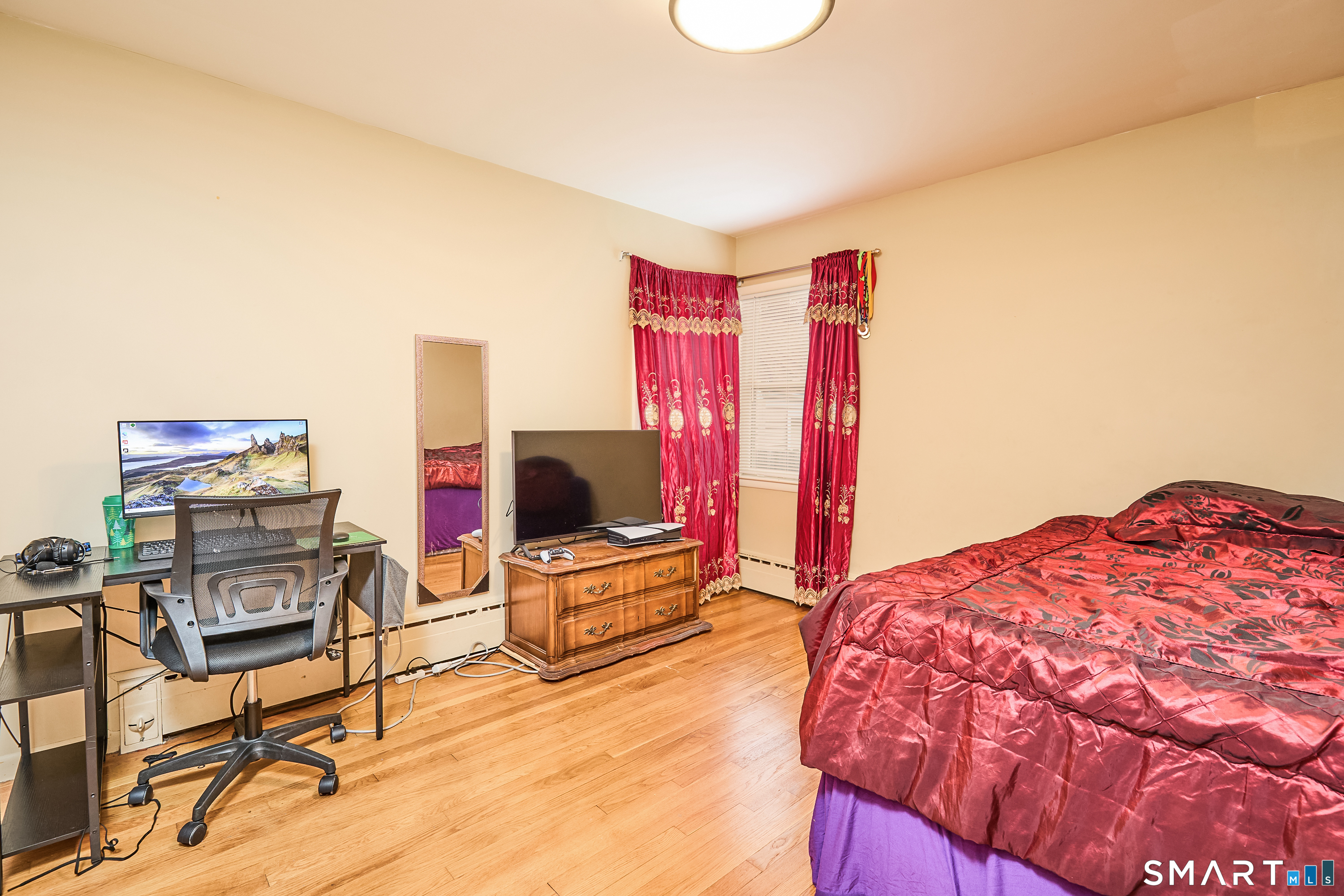 523 West Jackson Avenue Bridgeport CT 06604