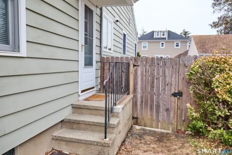 523 West Jackson Avenue Bridgeport CT 06604