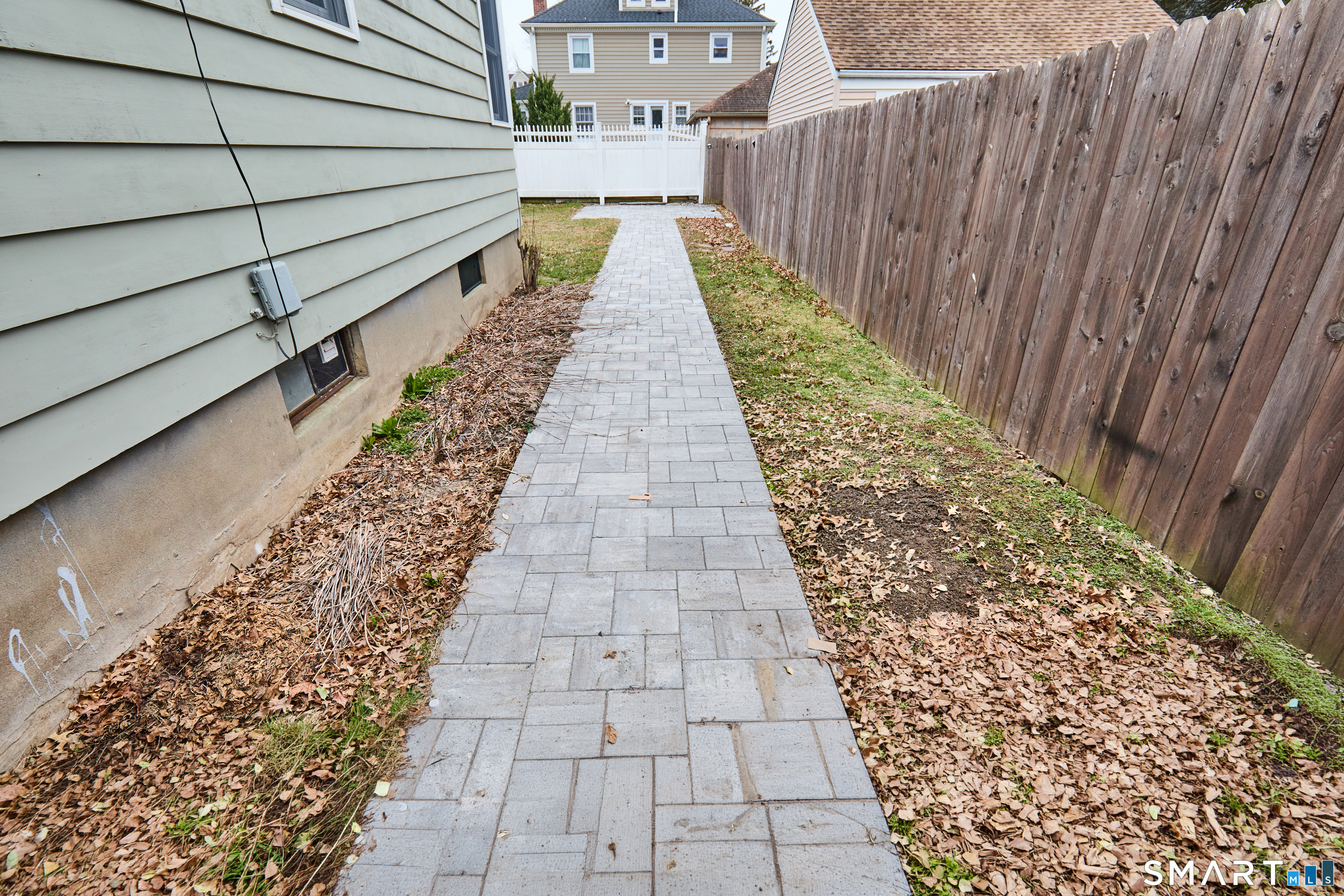 523 West Jackson Avenue Bridgeport CT 06604