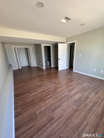 11 Mamacoke Road Waterford CT 06375