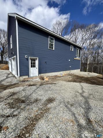11 Mamacoke Road Waterford CT 06375