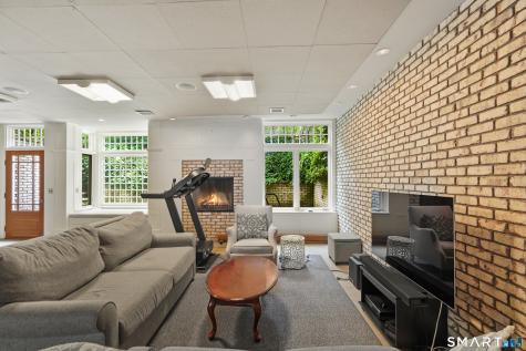 2 Wahneta Road Greenwich CT 06870