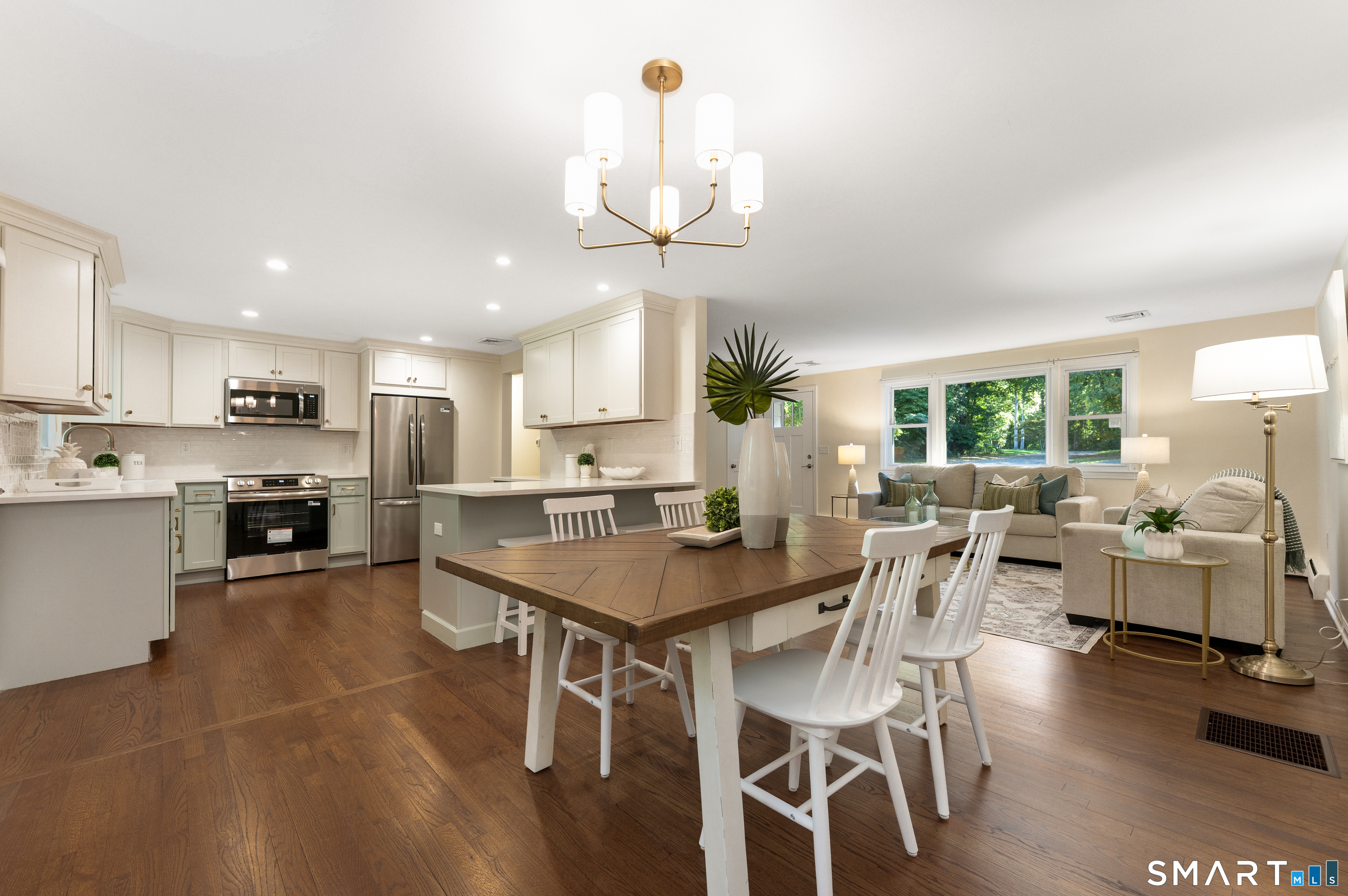 96 Glenwood Drive Guilford CT 06437