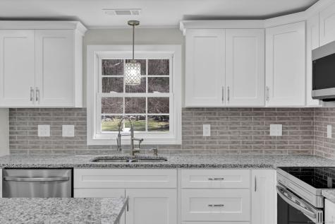 111 Mountain Road Granby CT 06060