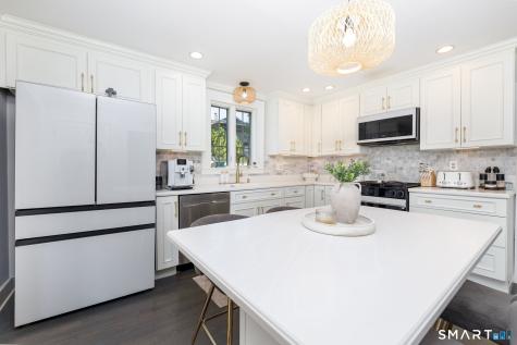 148 Hillside Avenue Naugatuck CT 06770