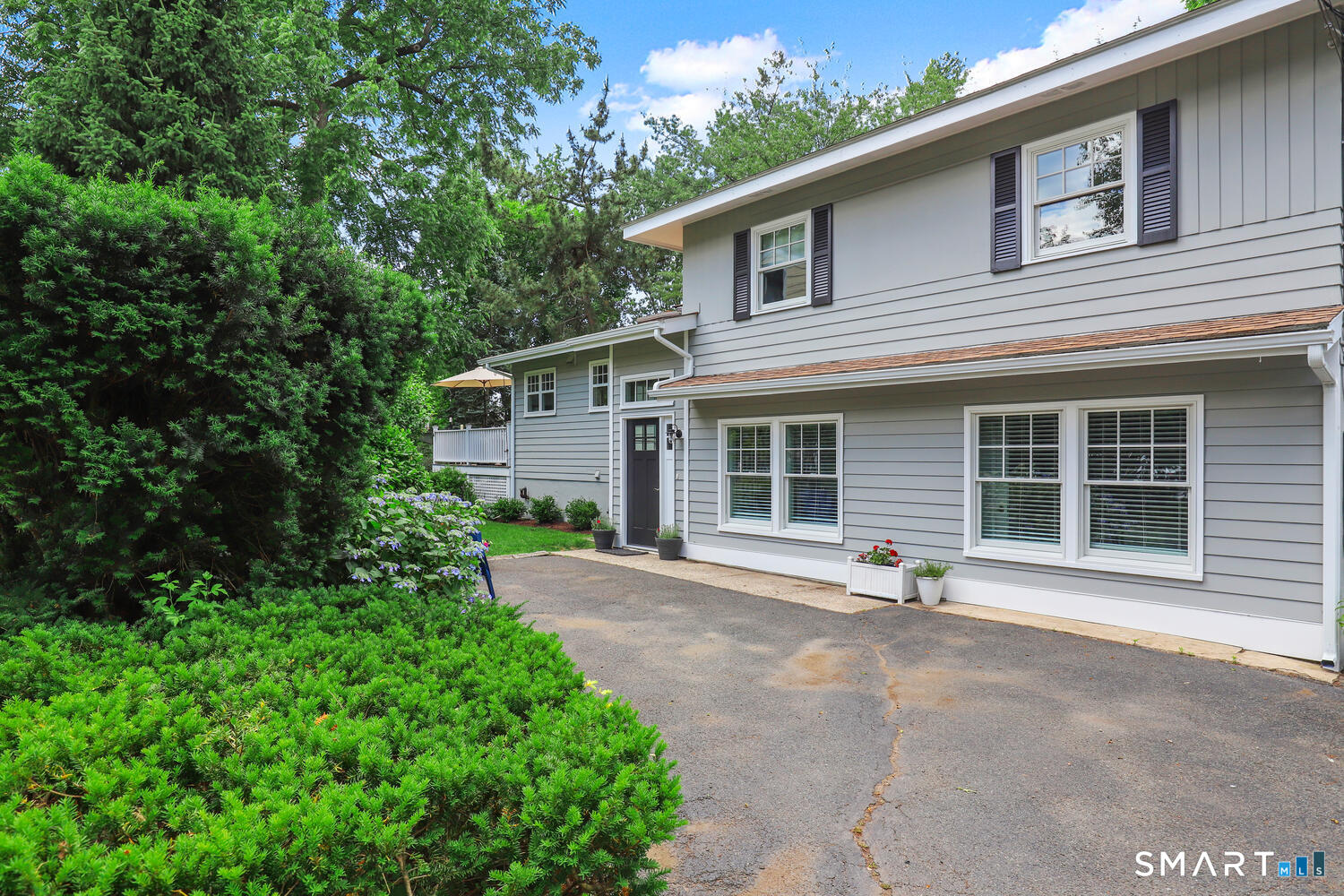 8 Willow Lane Greenwich CT 06870