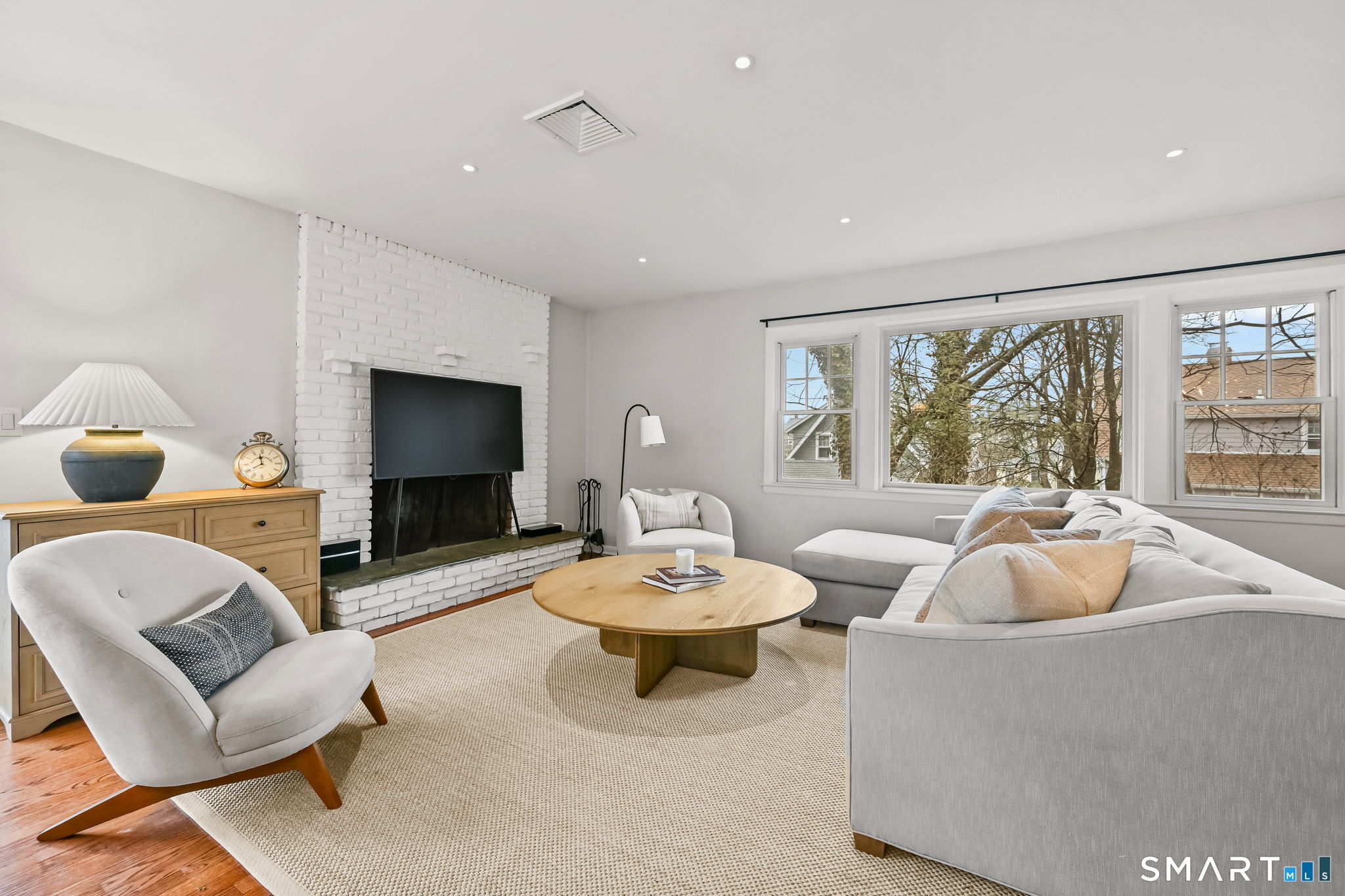 8 Willow Lane Greenwich CT 06870