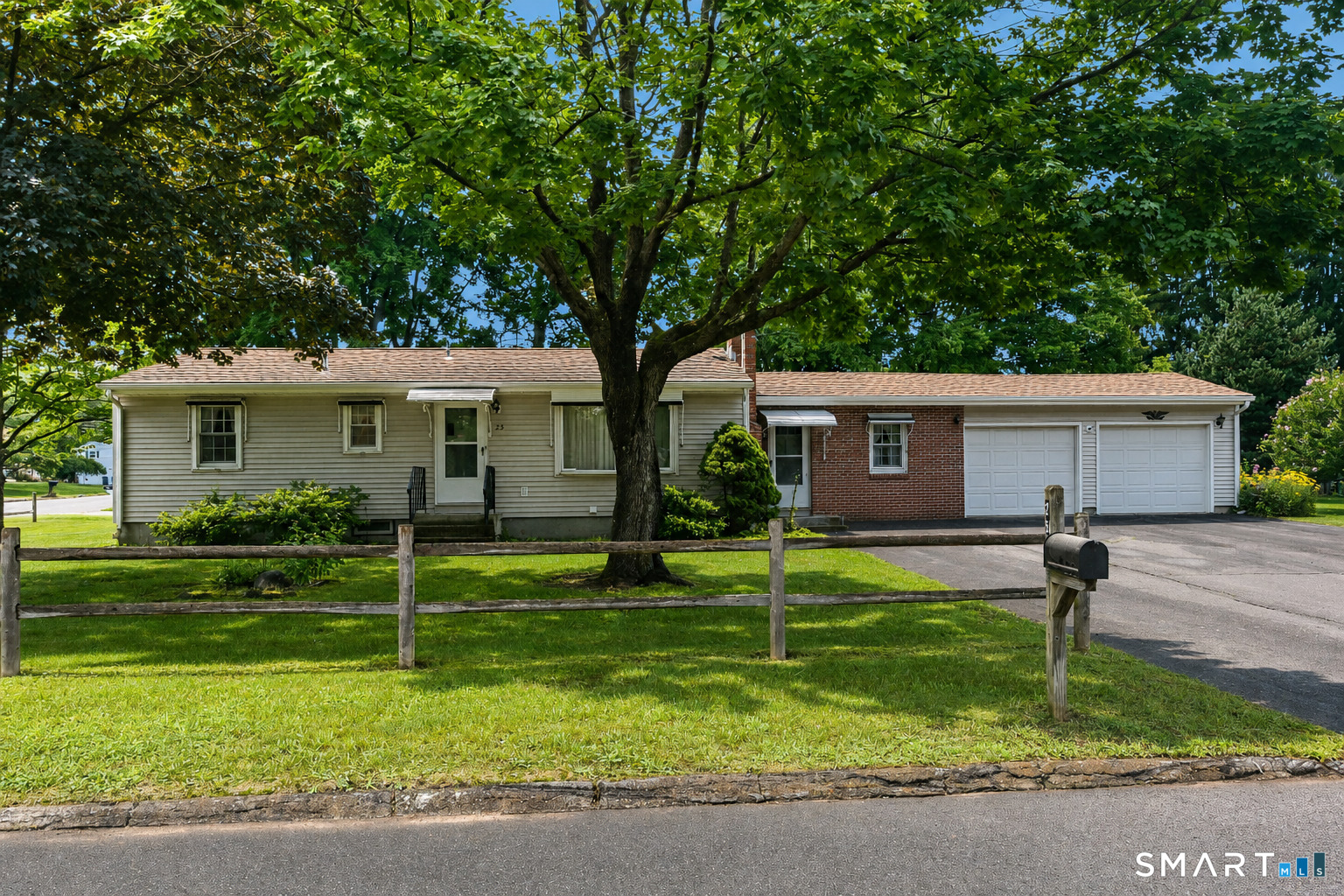 25 Danbury Lane Bristol CT 06010