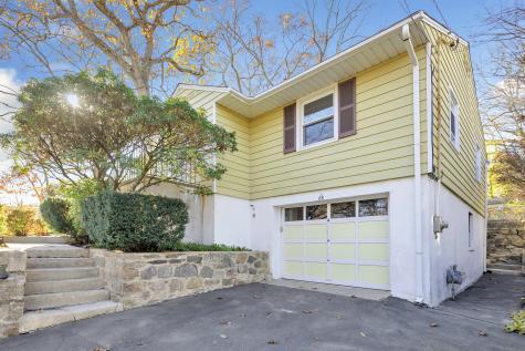 88 Valleywood Road Greenwich CT 06807