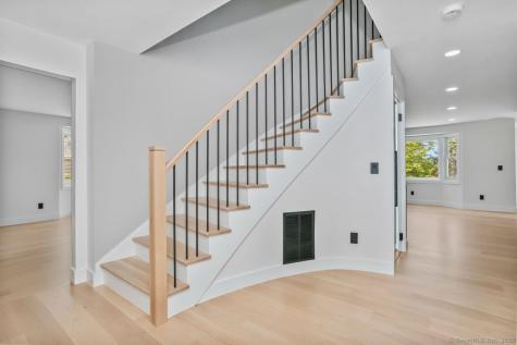 32 Pine Hill Avenue Norwalk CT 06855