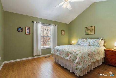 177 Julia Court Newtown CT 06482