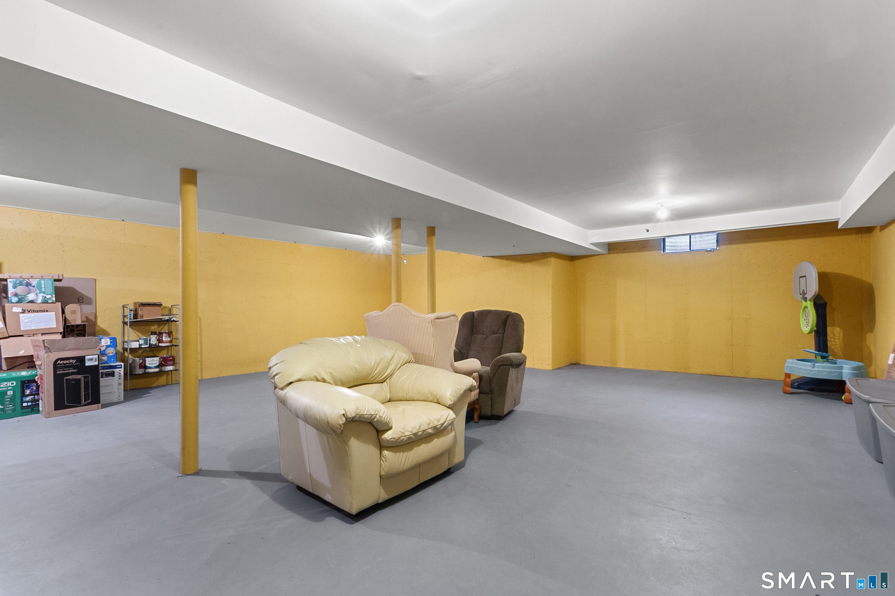 177 Julia Court Newtown CT 06482