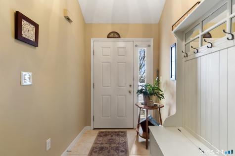 177 Julia Court Newtown CT 06482