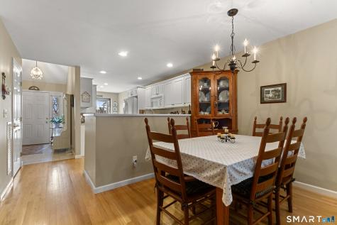 177 Julia Court Newtown CT 06482