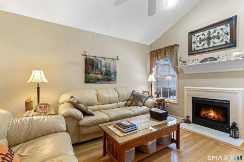 177 Julia Court Newtown CT 06482