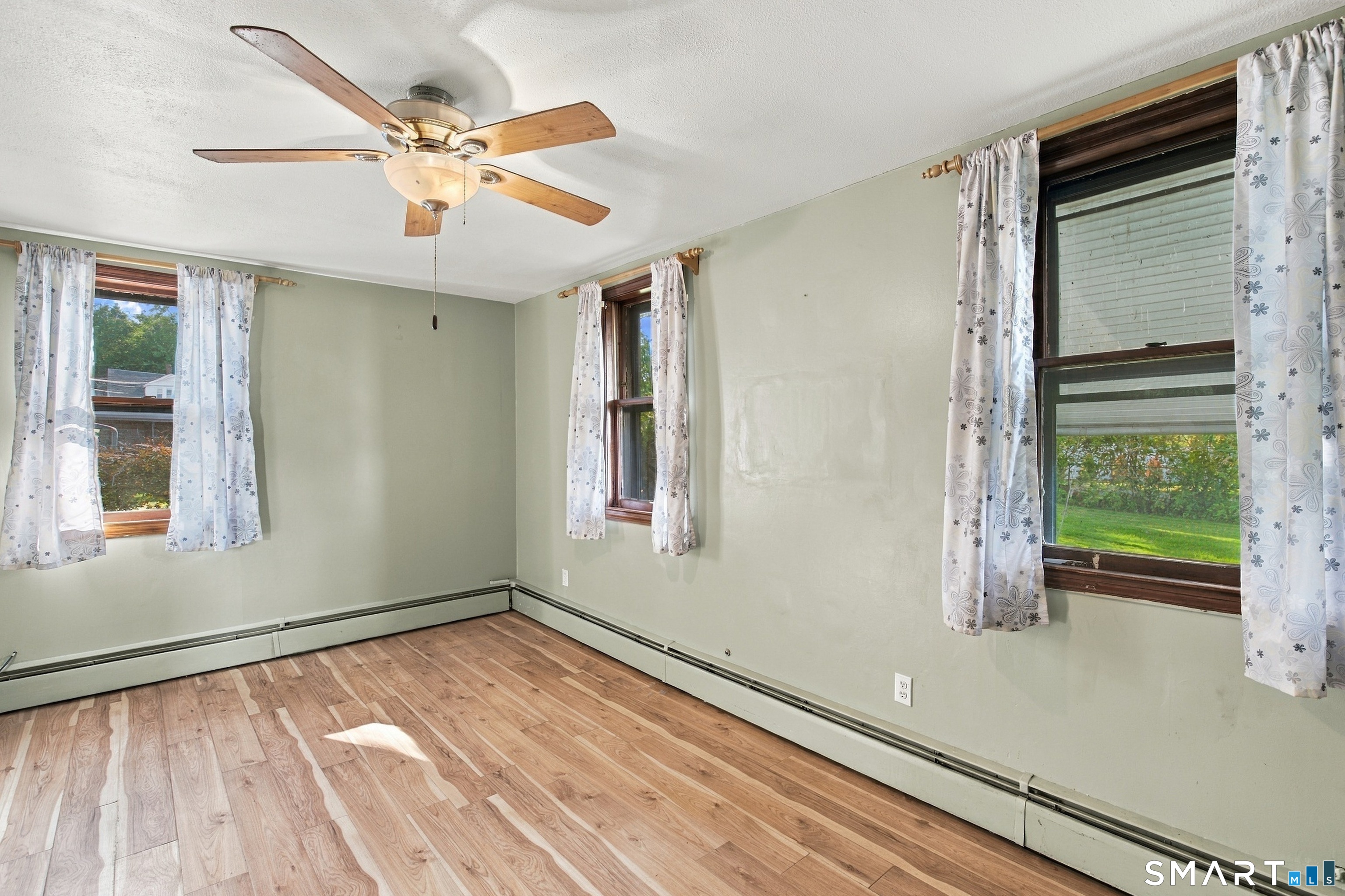 12 Columbus Avenue Enfield CT 06082
