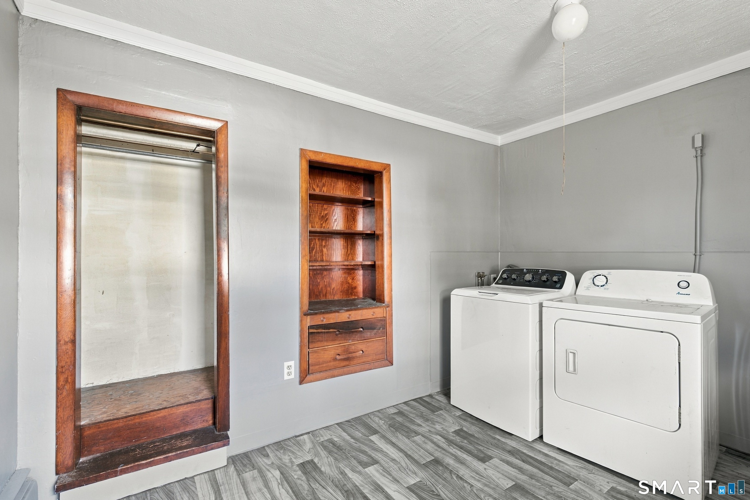 12 Columbus Avenue Enfield CT 06082