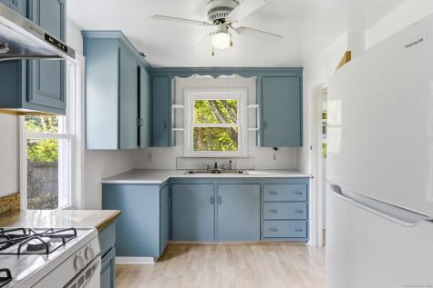 21 Stonington Road Norwich CT 06360