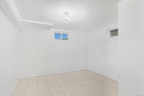 21 Stonington Road Norwich CT 06360