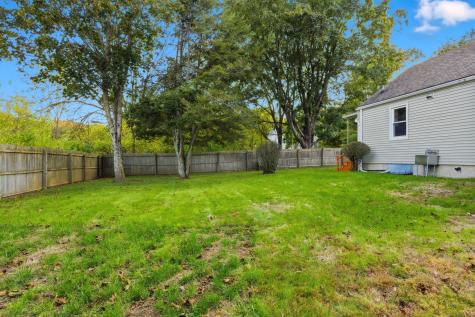 21 Stonington Road Norwich CT 06360