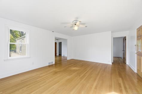 21 Stonington Road Norwich CT 06360