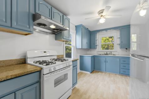 21 Stonington Road Norwich CT 06360