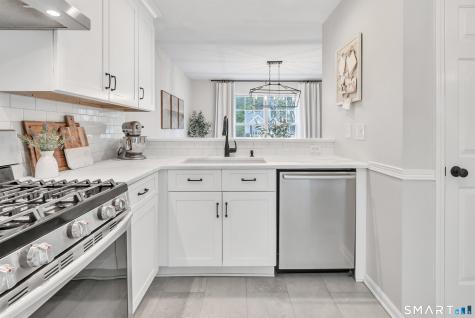 254 Acorn Lane Milford CT 06461