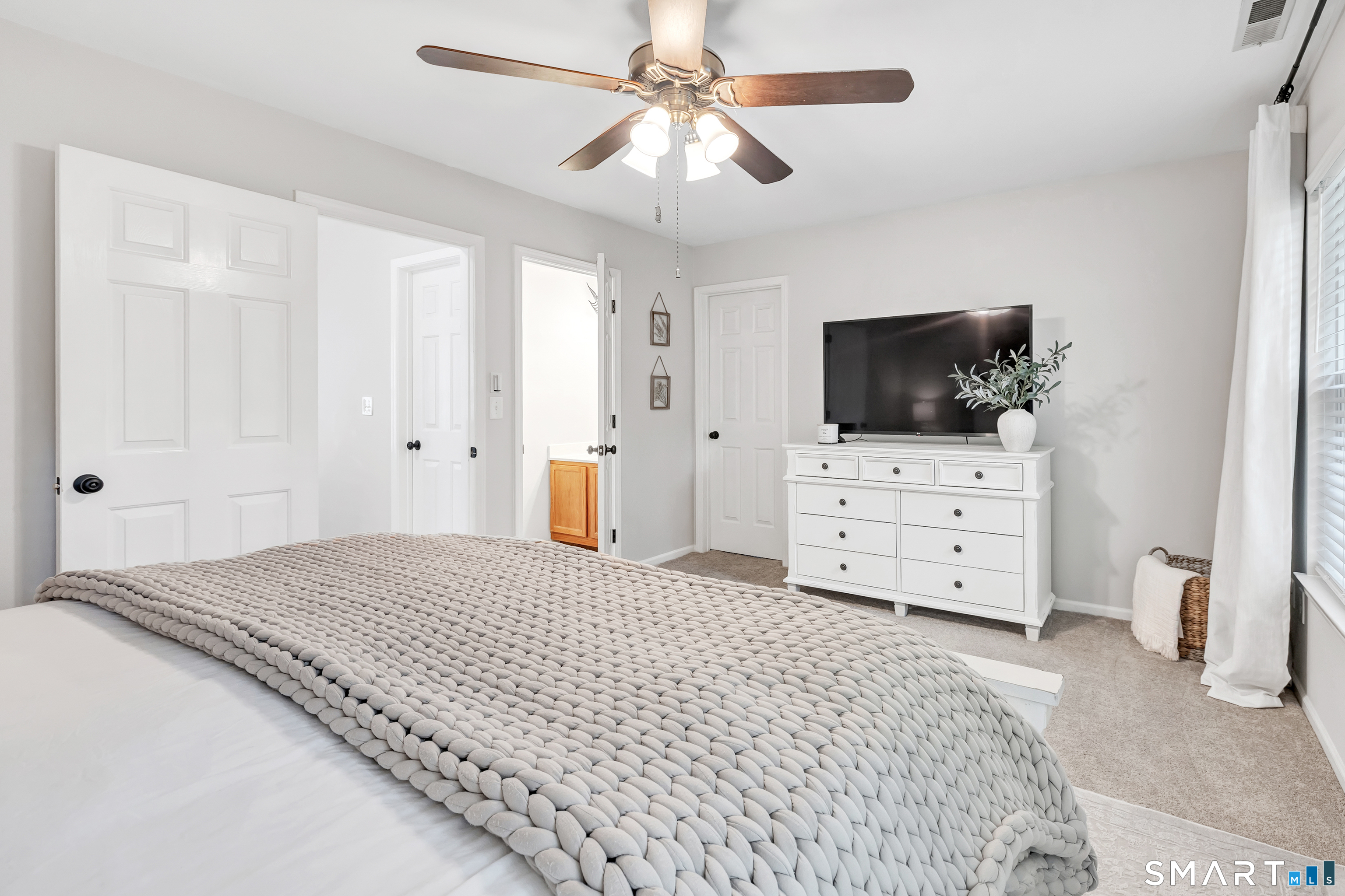 254 Acorn Lane Milford CT 06461