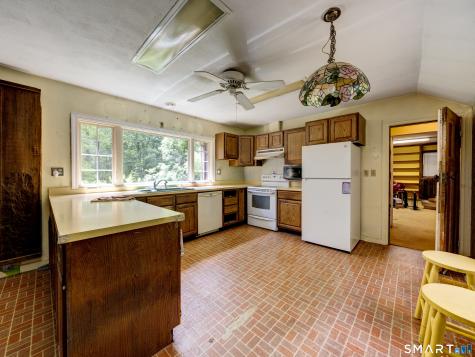 1797 Middletown Avenue North Branford CT 06472