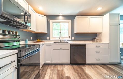 6 Diamond Road Clinton CT 06413