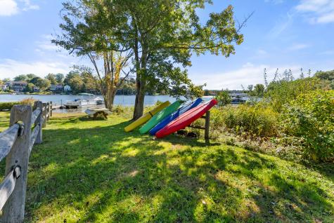 44 Bantam Lake Heights Morris CT 06763