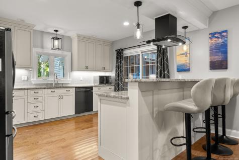 44 Bantam Lake Heights Morris CT 06763