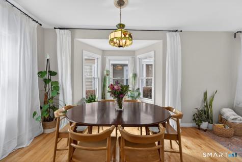 14 Warren Street New London CT 06320