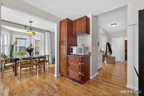 14 Warren Street New London CT 06320