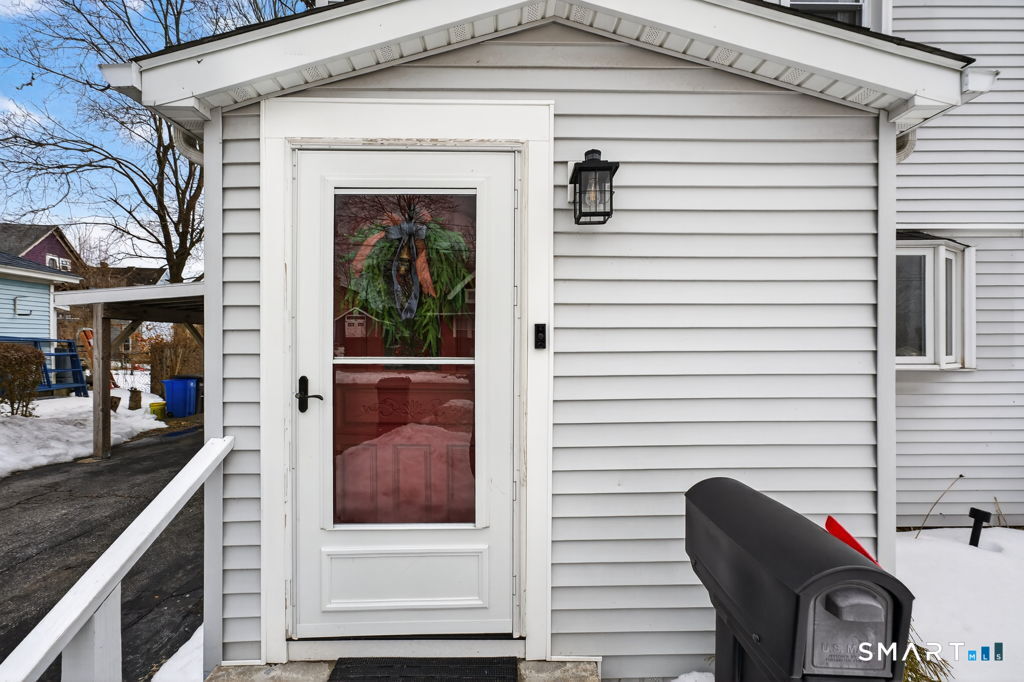 14 Warren Street New London CT 06320