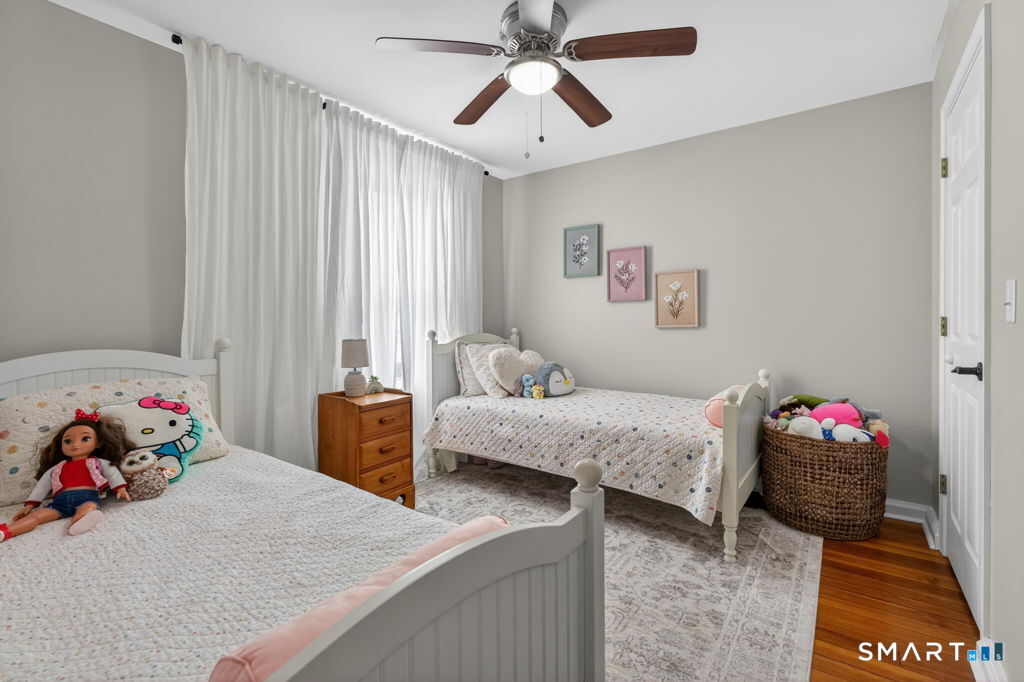 14 Warren Street New London CT 06320