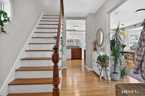 14 Warren Street New London CT 06320