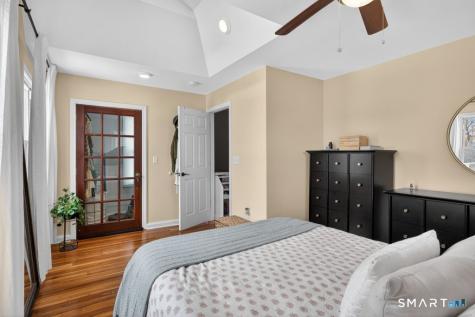 14 Warren Street New London CT 06320