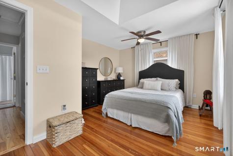 14 Warren Street New London CT 06320