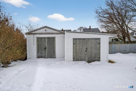 14 Warren Street New London CT 06320