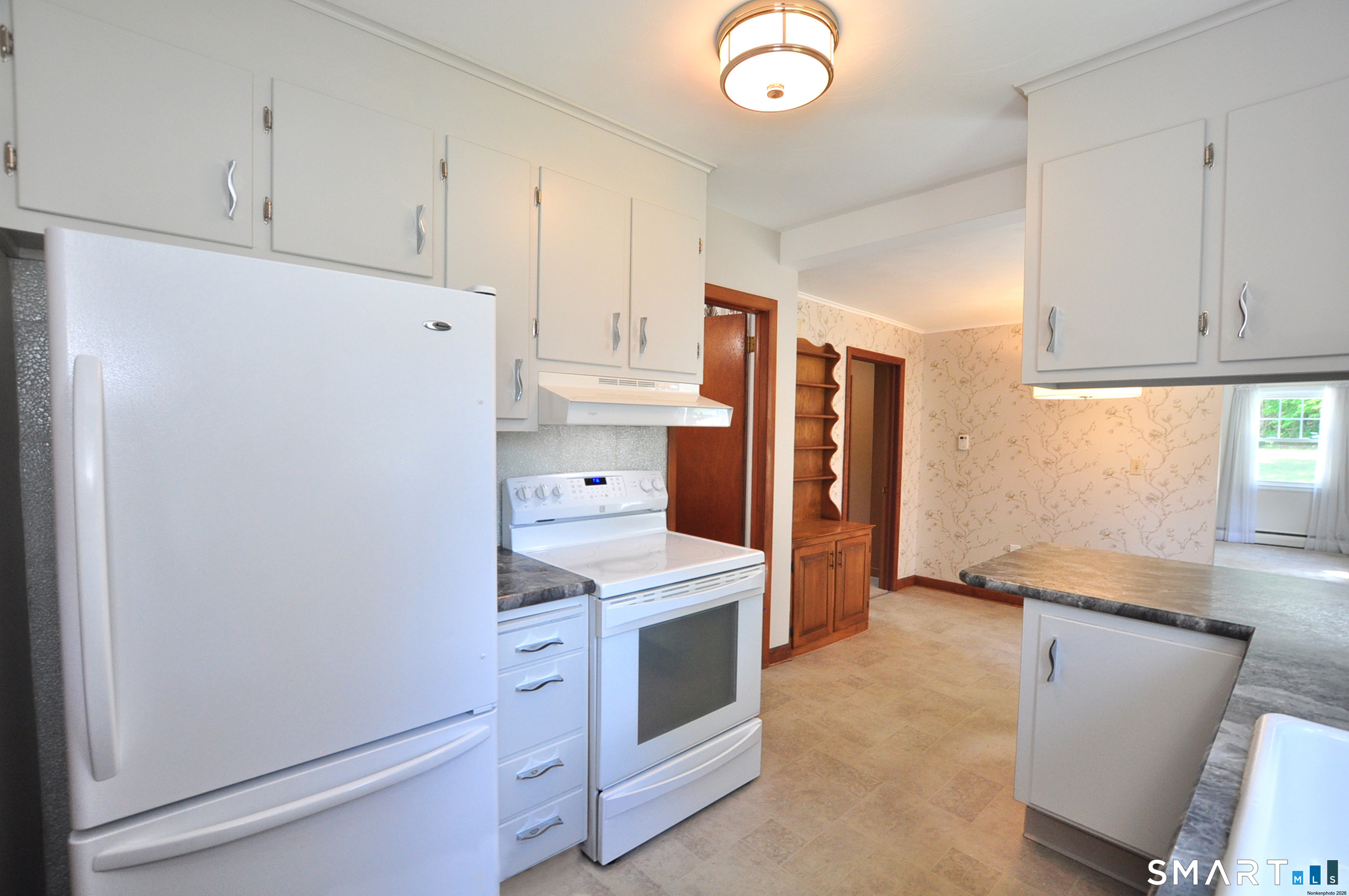 304 Rood Avenue Windsor CT 06095