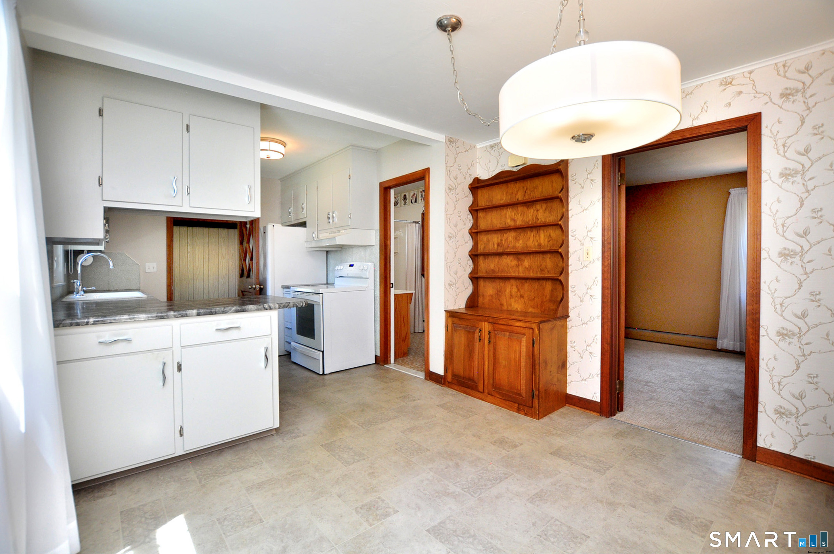 304 Rood Avenue Windsor CT 06095
